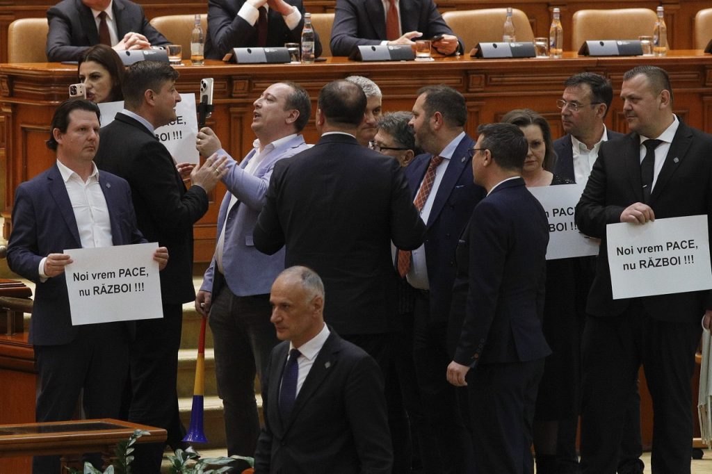 SUA întăresc sprijinul militar pentru România, un pas strategico-diplomatic semnificativ în contextul tensiunilor regionale În ultima săptămână, scena geopolitică a României a fost marcată de mișcări importante care semnalează o întărire a relațiilor și a sprijinului din partea Statelor Unite