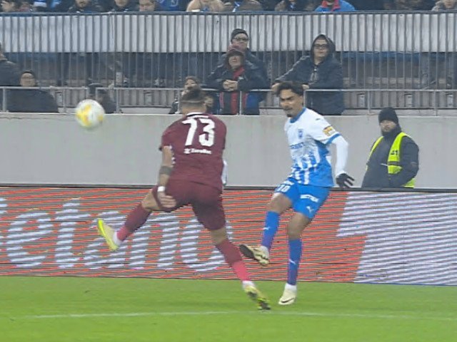 Craiova și CFR Cluj remizând în primul act al semifinalei Cupei României, iar oltenii aproape să înscrie câteva minute înainte de final Partida dintre Universitatea Craiova și CFR Cluj, disputată joi seara pe stadionul „Ion Oblemenco” din Craiova, a reprezentat un adevărat test de răbdare pentru ambele echipe
