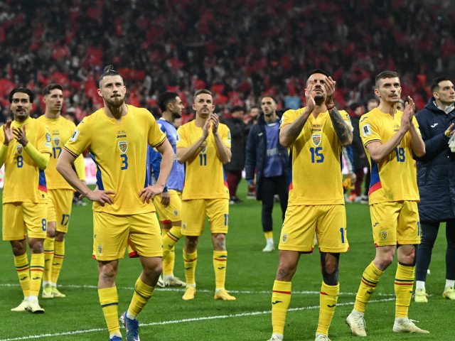 FRF a anunțat astăzi prețurile pentru biletele la partida dintre Slovacia și România, un meci pe care analiștii și suporterii l-au descris deja drept „unul dintre cele mai deprimante din istorie”