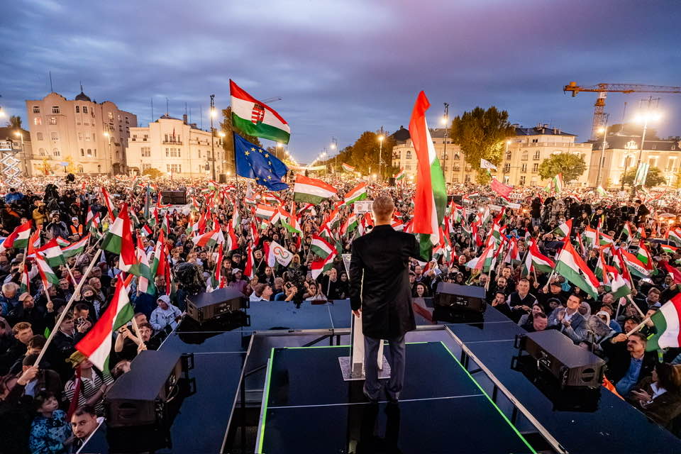 Marș național la Budapesta: Magyar critică regimul Orban, amintește de revoluțiile din 1848 și 1956