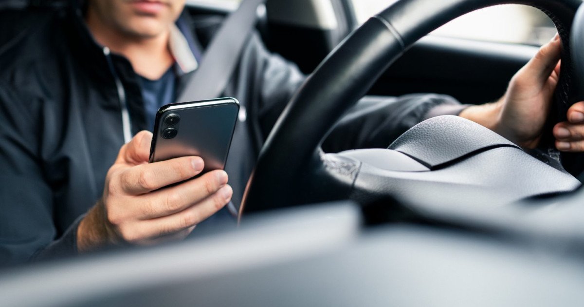 Șoferii de platforme de ridesharing din România, prin intermediul unei scrisori adresate autorităților, pun în discuție condițiile dificile de muncă, presiunile legate de „rata de acceptare” a curselor și riscul de suspendare a conturilor