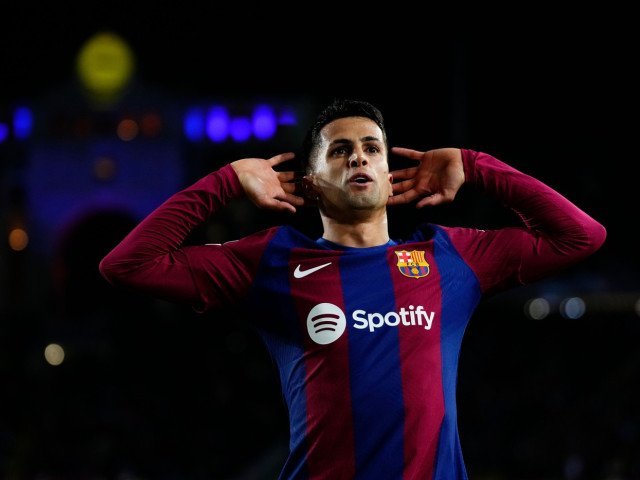 Barcelona a oferit cea mai spectaculoasă demonstrație din acest sezon de La Liga, într-un meci desfășurat pe propriul teren, Camp Nou, unde a zdrobit-o pe Sevilla cu scorul de 5-2