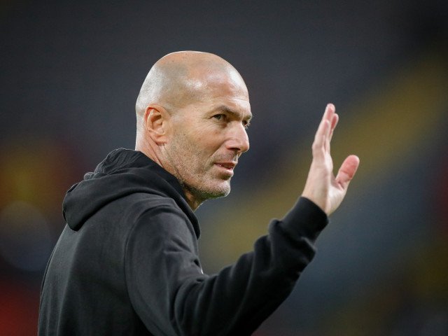 Zinedine Zidane revine pe scena fotbalului mondial, însă nu ca antrenor al vreunei echipe de club, ci într-un rol de consilier tehnic pentru naționala Franței, după ce a fost contactat cu entuziasm de către federația din Hexagon
