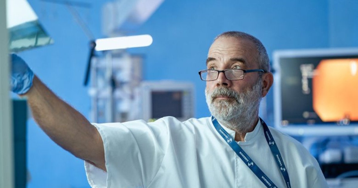 Inovație în tratamentul bolilor gastrointestinale: procedurile minim invazive devin standard de aur În ultimii ani, medicina a înregistrat progrese semnificative în domeniul tratamentelor pentru afecțiuni complexe ale sistemului digestiv, iar cele mai recente tehnologii au revoluționat modul în care medicii gestionează aceste boli