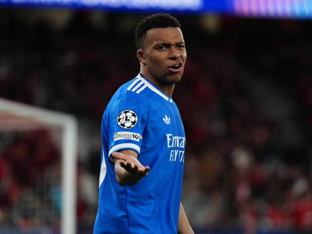 Kylian Mbappe, superstarul francez al PSG și unul dintre cei mai importanți jucători ai momentului, a fost protagonistul unor acuzații ce au zguduit recent lumea fotbalului