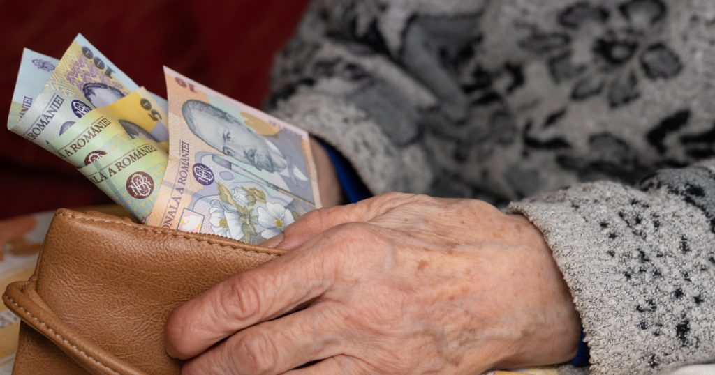 Pensiile aferente lunii aprilie vor fi plătite mai devreme, pentru a le permite beneficiarilor să dispună de bani înainte de Sărbătorile Pascale