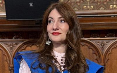 O-romanca-a-obtinut-cea-mai-mare-nota-la-cel-mai-greu-examen-pentru-medici-din-Spania-dar-acum-este.jpeg - ReactiveNews