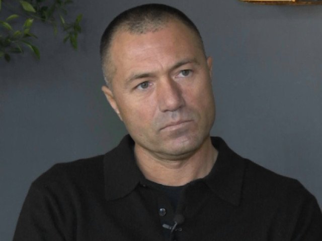 Adrian Ilie, fostul mare internațional român și simbol al fotbalului național, și-a făcut recent auzită vocea critică, adresată unei dintre cele mai controversate figurile din peisajul fotbalistic autohton: Mirel Rădoi