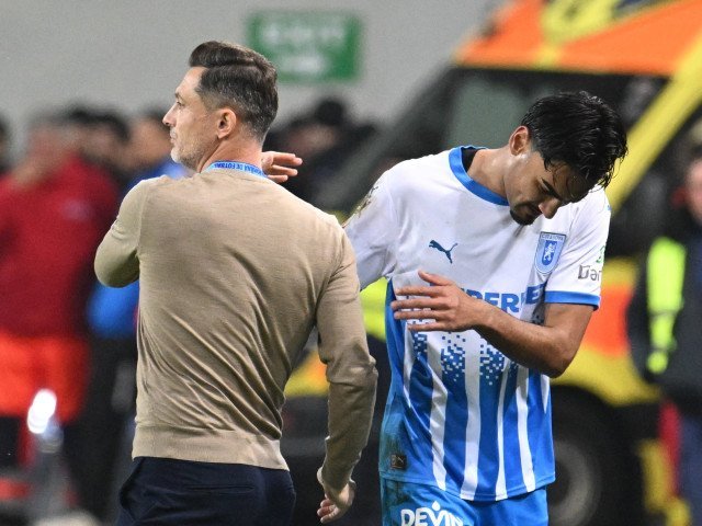 Ștefan Baiaram despre anunțul neașteptat al lui Mirel Rădoi: „A fost o surpriză, dar respect decizia lui” Situație halucinantă în lumea fotbalului românesc, unde antrenorul Mirel Rădoi a îmbrățișat un nou început profesional, semnând un contract cu FCSB, club cu tradiție și prestigiu în Liga I