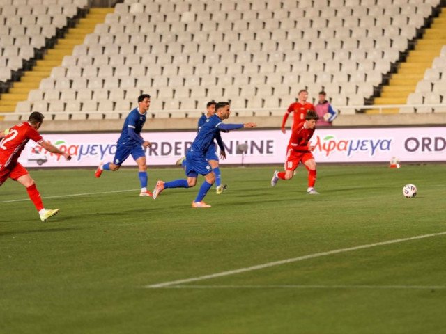 Nebunie la Nicosia: Cipru a deschis scorul cu 3-0, dar Moldova a avut o revenire spectaculoasă în a doua repriză Un meci de vis, cu răsturnări dramatice și faze intense, a avut loc luni seara pe stadionul din Nicosia, acolo unde naționala Ciprului a reușit să conducă cu 3-0 după prima repriză, doar pentru ca Moldova să revină în forță în partea a doua