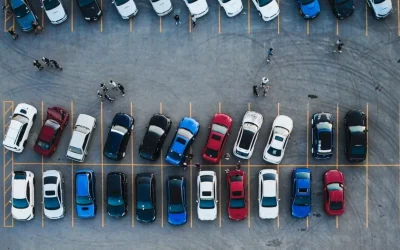 Primăria Capitalei pregătește o mutare semnificativă în gestionarea parcărilor din centrul orașului, intenționând să elimine complet posibilitatea de a parca gratuit pentru angajații din mass-media