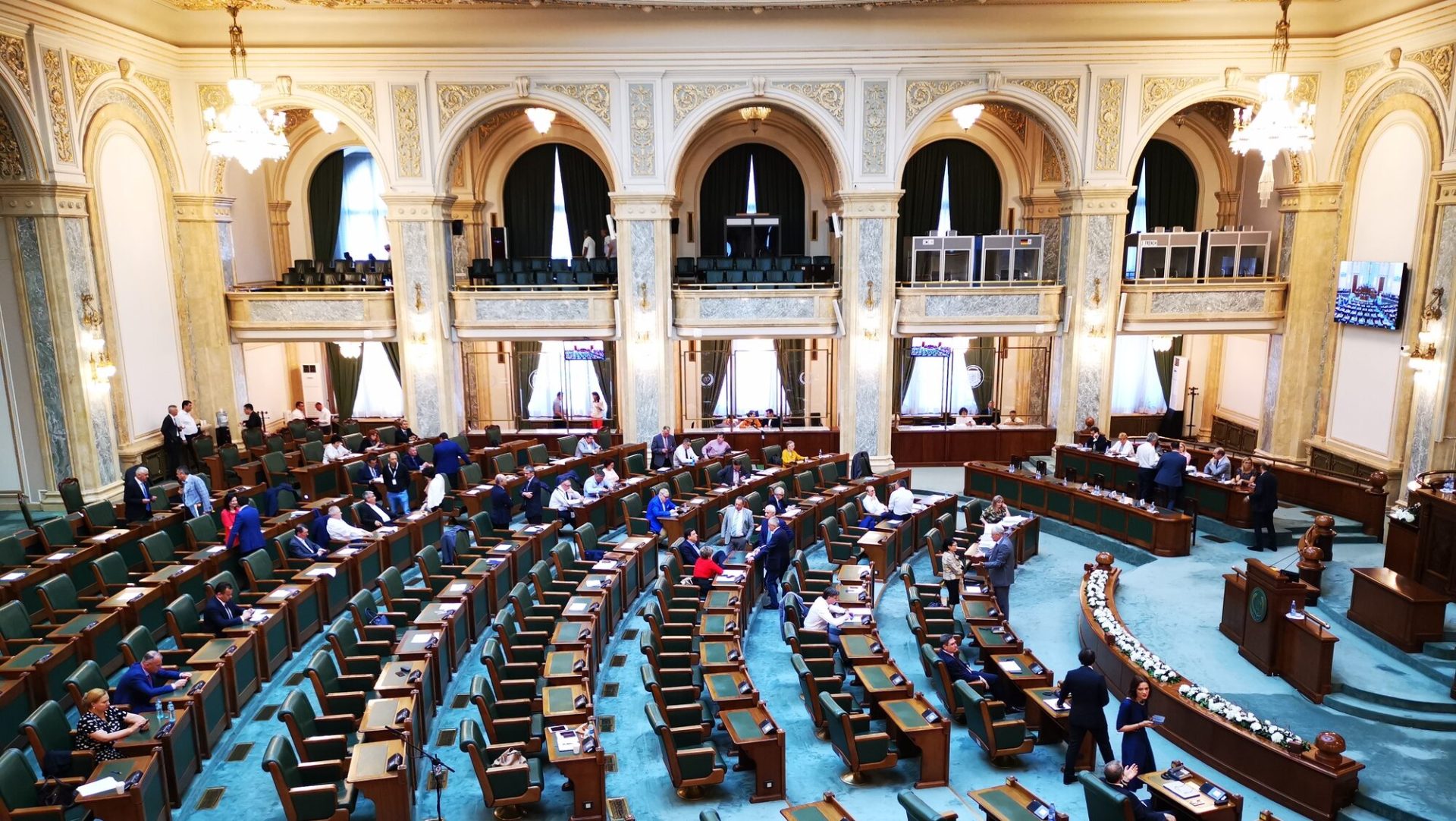 Parlamentul a aprobat, în comisiile de specialitate, proiectul de buget pentru asigurările sociale din anul 2026, după o dezbatere amplă ce a vizat atât amendamentele depuse, cât și detaliile tehnice ale legii