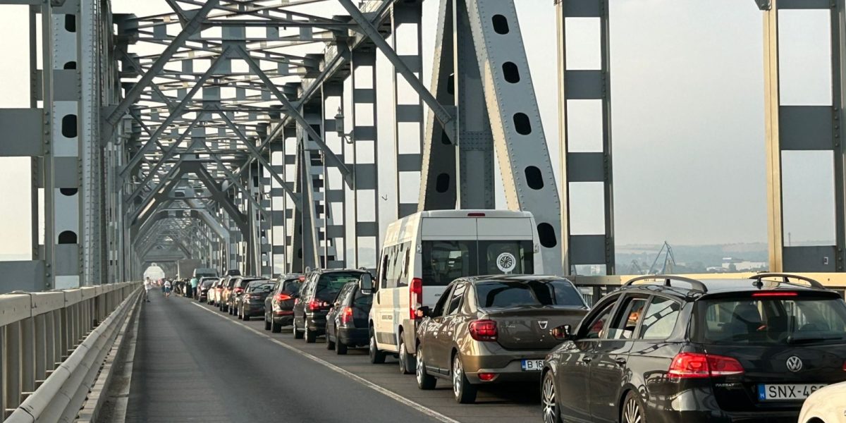 Circulația pe Podul Giurgiu-Ruse va fi liberă de Paște, reparațiile fiind sistate până pe 14 aprilie