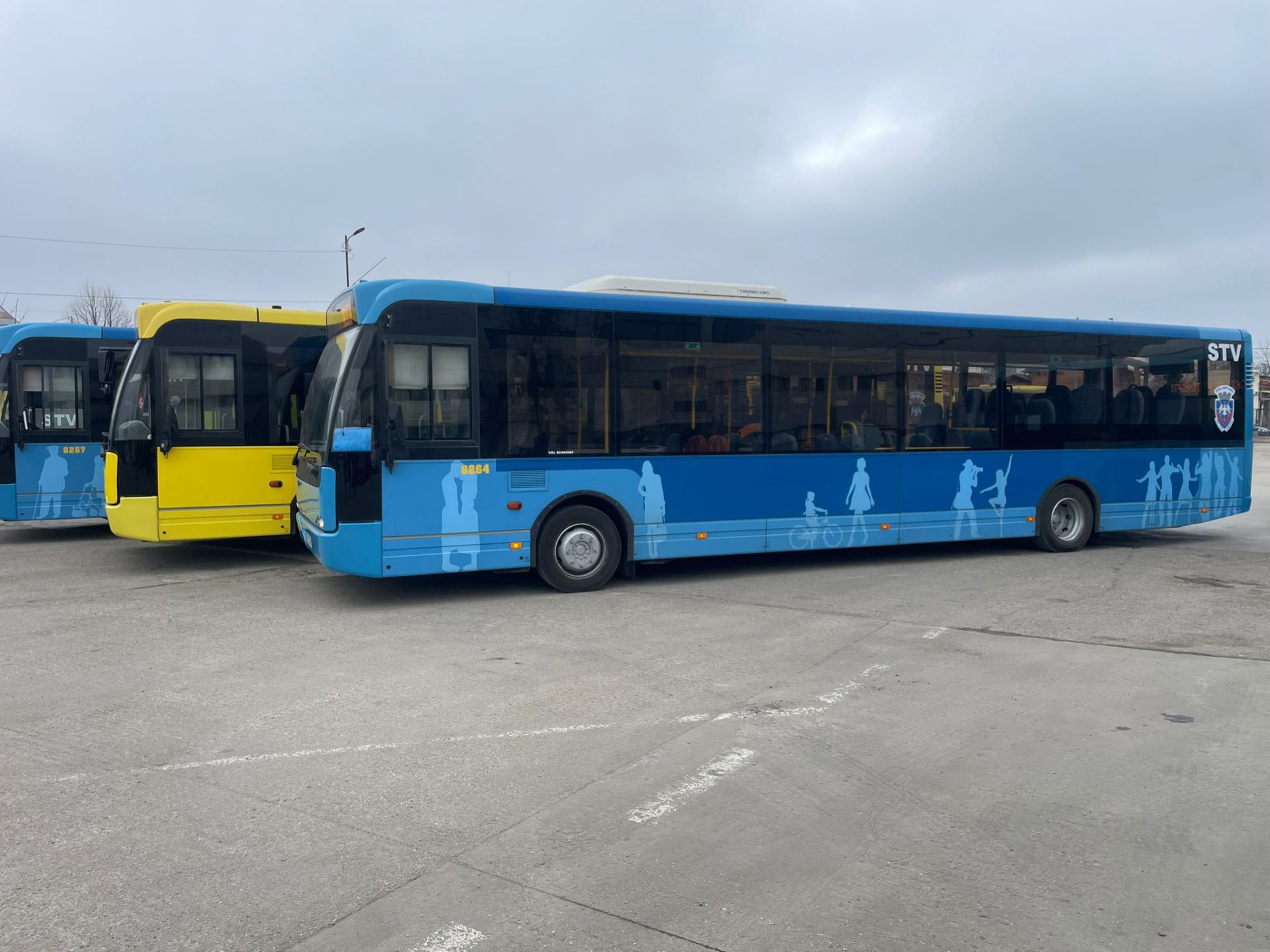 Transportul public din Ilfov suferă schimbări majore: suspendări și preluări de trasee, iar deciziile autorităților provoacă nemulțumiri în rândul administrației locale din Voluntari