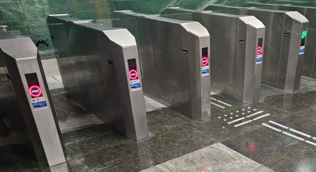 Trei ofertanți în concurs pentru noile cartele magnetice și carduri contactless ale Metrorex Metroul din București se pregătește pentru o modernizare semnificativă a sistemului de ticketing
