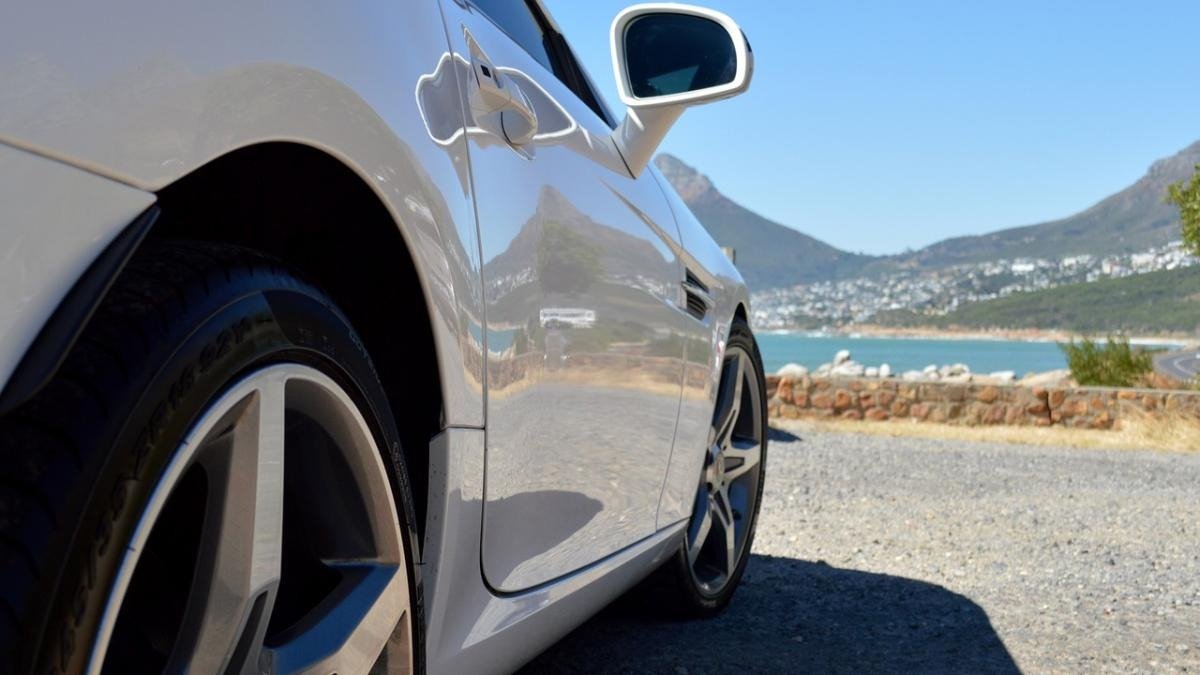 Creșterea prețurilor la carburanți: costul călătoriei către Thassos și Halkidiki comparativ cu 2022