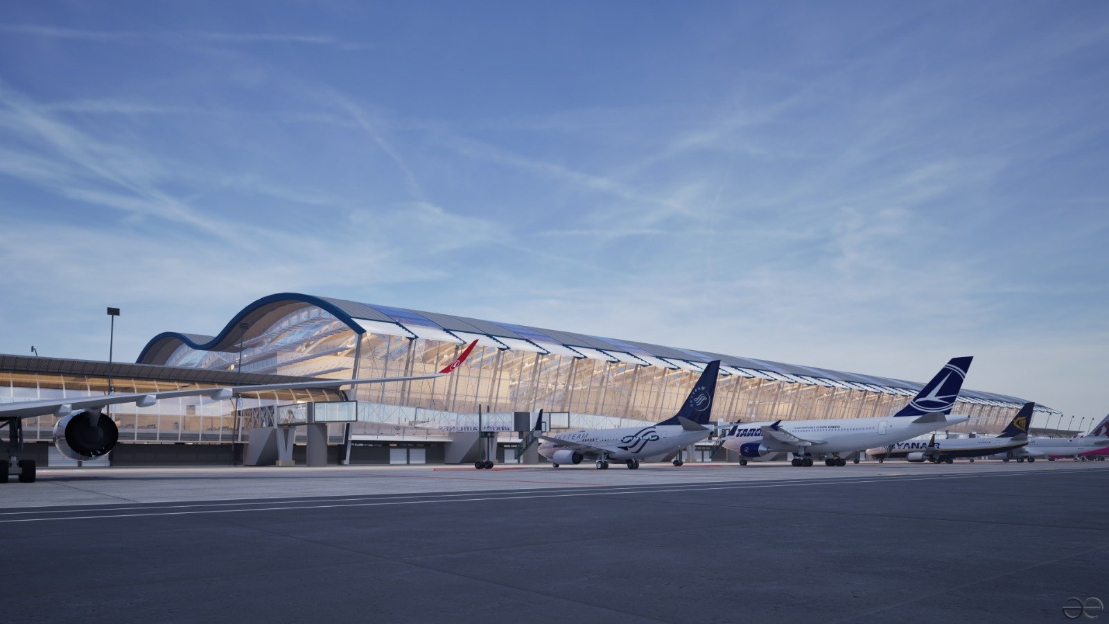 Pista nr. 1 a Aeroportului Henri Coandă, una dintre cele mai aglomerate și importante infrastructuri de pe teritoriul României, urmează să fie supusă unui proces de modernizare după mai bine de trei decenii de la ultima reabilitare. Anunțul a fost făcut recent de Compania Națională Aeroporturi București (CNAB), care transmite că investiția reprezintă nu doar o reabilitare capitală, ci și un pas major pentru creșterea siguranței și eficienței aeroportului Otopeni, capabil să suporte fluxuri mai mari de pasageri și operațiuni aeriene