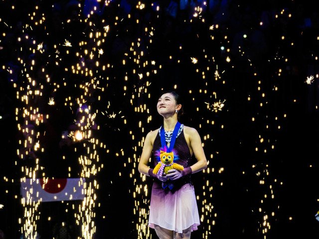 Patinajul artistic a dat ultimele clipe de strălucire ale unei campanii impresionante, iar la final, ca o regulă nescrisă a sportului, au fost decernate și ultimele medalii și titluri