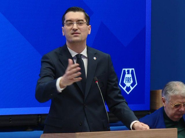 ALEGERI LA FRF: Răzvan Burleanu lansează oficial candidatura pentru un nou mandat, în timp ce își pregătește contracandidatul Răzvan Burleanu, actualul președinte al Federației Române de Fotbal (FRF), a anunțat oficial intenția sa de a candida pentru un nou mandat în fruntea forului fotbalistic românesc