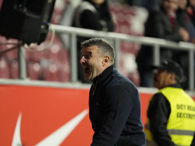 Doi pasi cei mai talentați antrenori din lumea fotbalului românesc sunt în vizorul cluburilor de top, după ce recent și-au încheiat angajamentele în SuperLiga, alegând să pornească pe drumuri noi, fie în țară, fie în străinătate