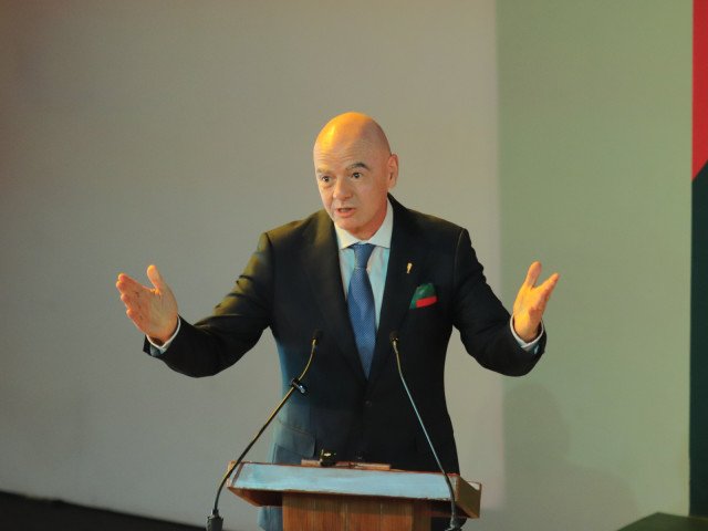 Teheranul transmite un mesaj clar: „Nu există planul B, C sau D” în criza cu Occidentul După tensiunile din ultima perioadă legate de programul nuclear al Iranului și presiunile internaționale, Teheranul face o declarație de o claritate rar întâlnită: “Nu există planul B, C sau D.” Acest avertisment devine un semnal de alarmă pentru statele occidentale, după ce retorica Washington-Teheran s-a intensificat în contextul amenințărilor reciproce și al încercărilor de a găsi o soluție diplomatică la criza nucleară iraniană