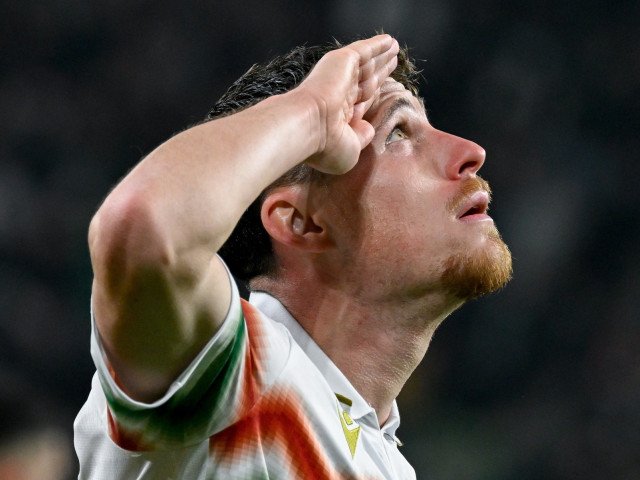 Surpriza sezonului în Europa League: de la o înfruntare aparent imposibilă la o victorie memorabilă pentru fericirea fotbalului Un duel de poveste pe terenul din Ungaria a transformat optimile Europa League într-o adevărată aventură pentru fanii fotbalului de calitate