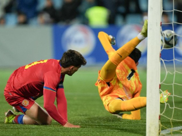 Englezii au trăit, recent, un moment de neuitat, în ciuda faptului că, inițial, părea că favoritele competiției sunt pe cale să pățească una dintre cele mai umilitoare înfrângeri din istorie