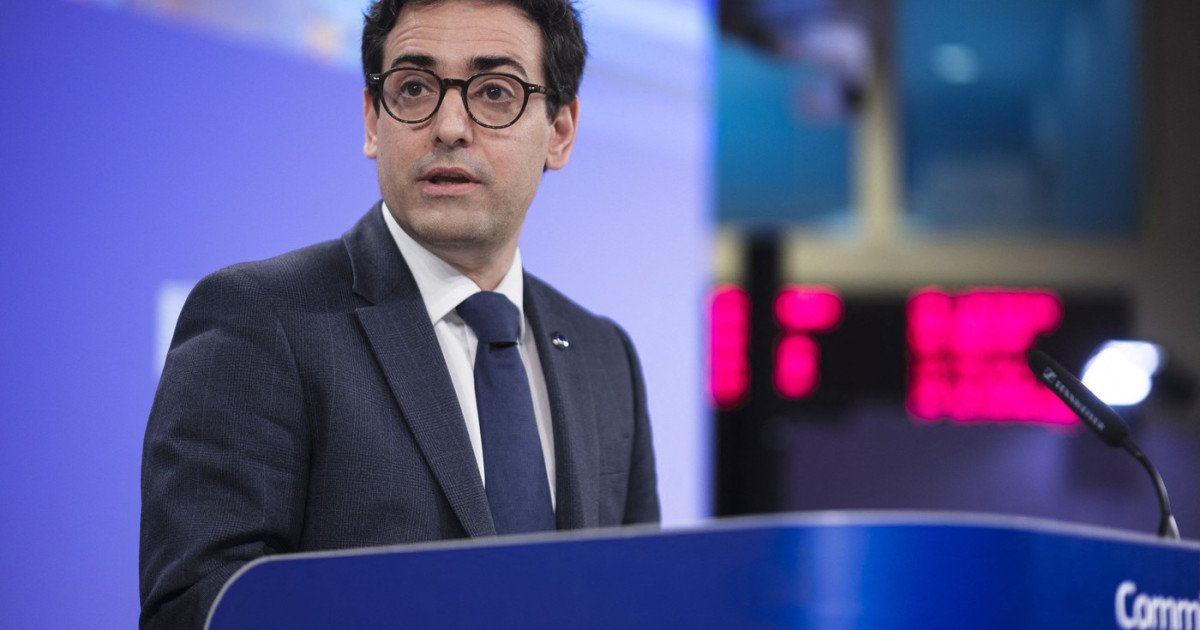 Comisia Europeană lansează o ambiție clară pentru o Europă mai puternică, cu un accent deosebit pe reindustrializare și autosuficiență, într-un moment în care economia globală trece printr-o perioadă de turbulențe și concurență acerbă, în special din partea Chinei