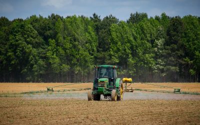 agricultura-teren-agricol-combina-foto-pexels-mark-stebnicki.jpg - ReactiveNews
