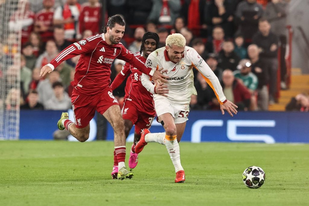 Liverpool atacă revanșa după eșecul din tur cu Galatasaray