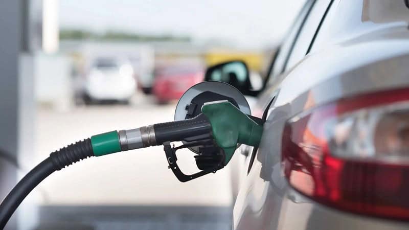 Prețurile carburanților din România înregistrează creșteri accelerate în ultimele zile, o evoluție care pare dictată de tensiunile din Orientul Mijlociu și de incertitudinile de pe piața energetică globală