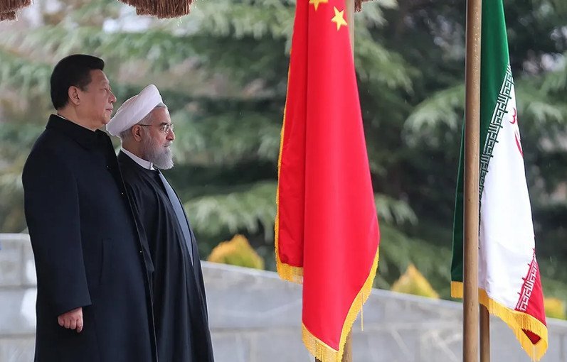 Tensiunile din Orientul Mijlociu și posibilele intervenții militare ale Statelor Unite și Israelului în Iran ar putea avea consecințe majore asupra pieței mondiale a energiei și asupra echilibrului strategic internațional