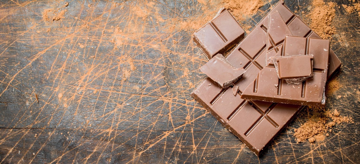 Inovație în industria dulciurilor: ciocolata cultivată în laborator, o posibilă revoluție pentru piața globală Este posibil ca, în viitorul apropiat, procesul de fabricare a ciocolatei să sufere o transformare radicală, grație avansurilor tehnologice recente