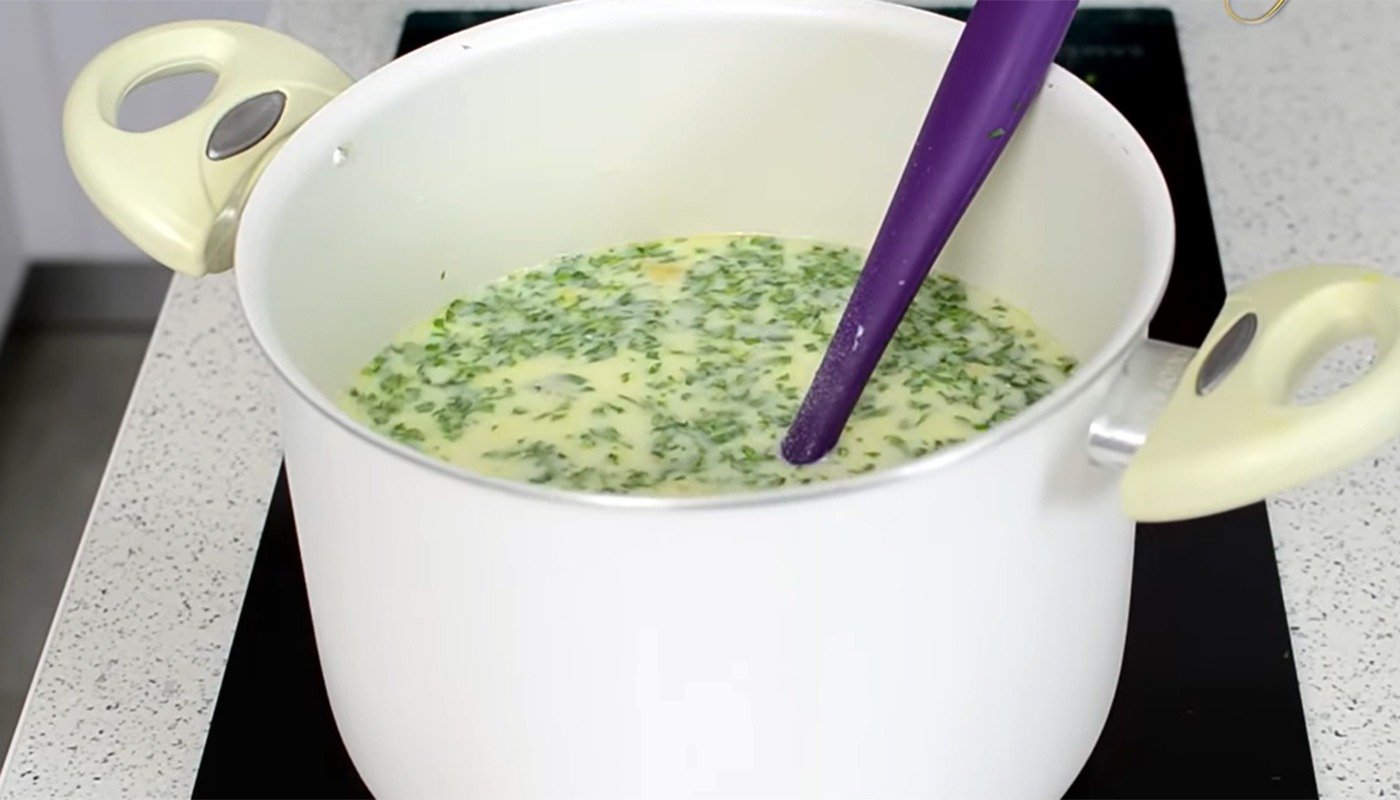 Ciorba rădăuțeană, simbol al bucătăriei românești, se bucură în continuare de o popularitate deosebită, atât în rândul iubitorilor de mâncare tradițională, cât și al celor care preferă variante vegane sau de post