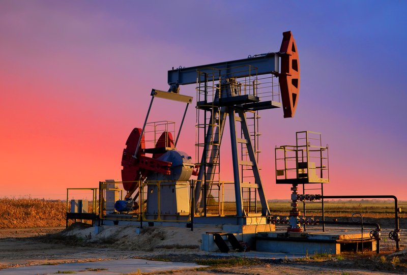 Prețurile globale ale petrolului au atins niveluri record, iar piețele bursiere din Asia au înregistrat scăderi semnificative în debutul zilei, pe fondul escaladării conflictului din Orientul Mijlociu