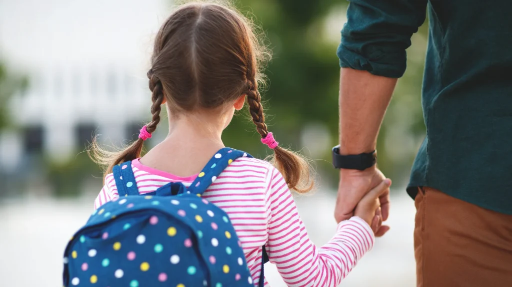 Cultura și educația, victime ale indiferenței administrative în România Într-o țară unde patrimoniul cultural și începuturile educației sunt adesea trecute cu vederea, neînțelegerile și lipsa de sprijin continuă să submineze aceste domenii fundamentale