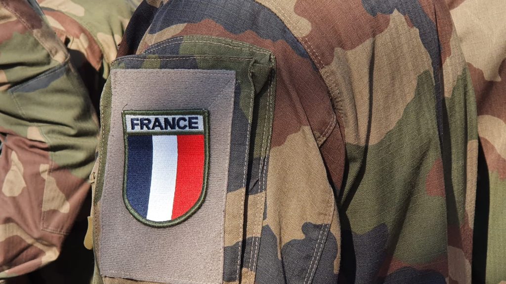Un militar francez a fost ucis în timpul unui atac din regiunea Erbil, situată în Kurdistanul irakian, în primul caz de deces în cadrul forțelor armate franceze de la începutul intervențiilor din Orientul Mijlociu