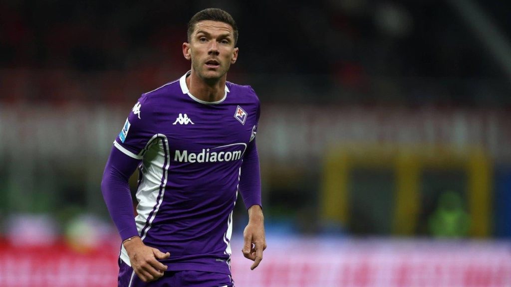 Fiorentina și Parma se întâlnesc astăzi pe stadionul Franchi, într-un meci crucial pentru echipa viola, aflată în lupta pentru evitarea retrogradării