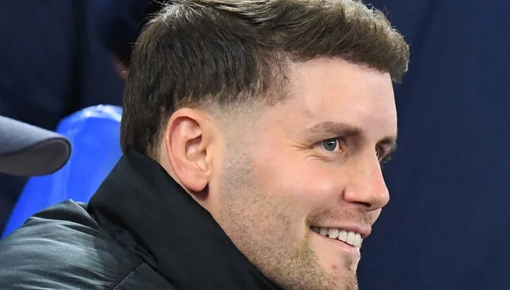 Liverpool se întoarce în fotbalul englez după o victorie remarcabilă în Liga Campionilor, pregătindu-se pentru un nou meci în Premier League împotriva echipei Brighton & Hove Albion, sâmbătă, la Amex Stadium