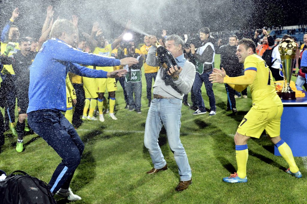Giedrius Arlauskis a fost protagonistul unei povești la limita legii și a legislației sportivă, după ce a semnat cu Watford din Premier League în condiții absolut neobișnuite, chiar în timpul cantonamentului echipei FCSB, fostă Steaua București