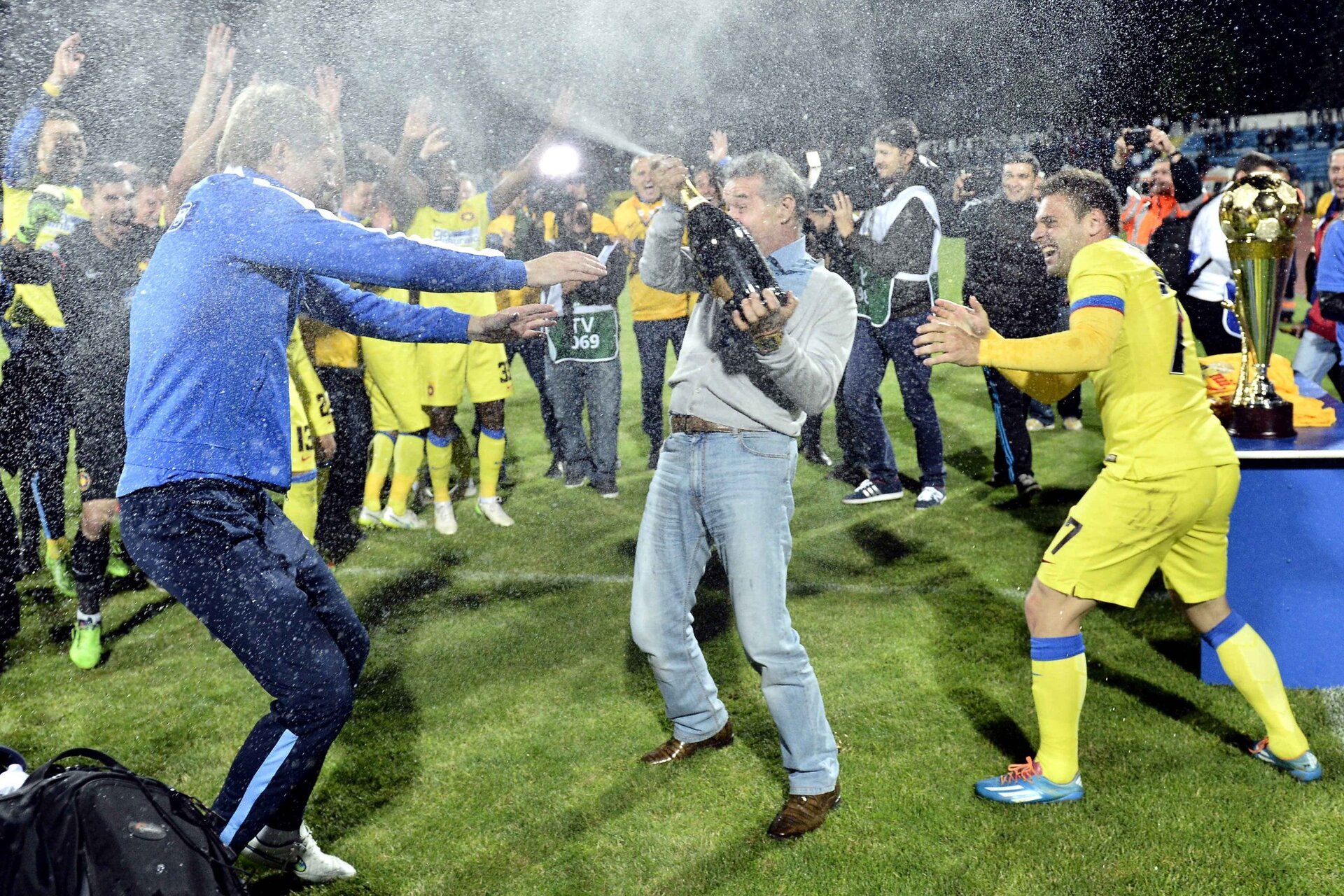 Giedrius Arlauskis a fost protagonistul unei povești la limita legii și a legislației sportivă, după ce a semnat cu Watford din Premier League în condiții absolut neobișnuite, chiar în timpul cantonamentului echipei FCSB, fostă Steaua București