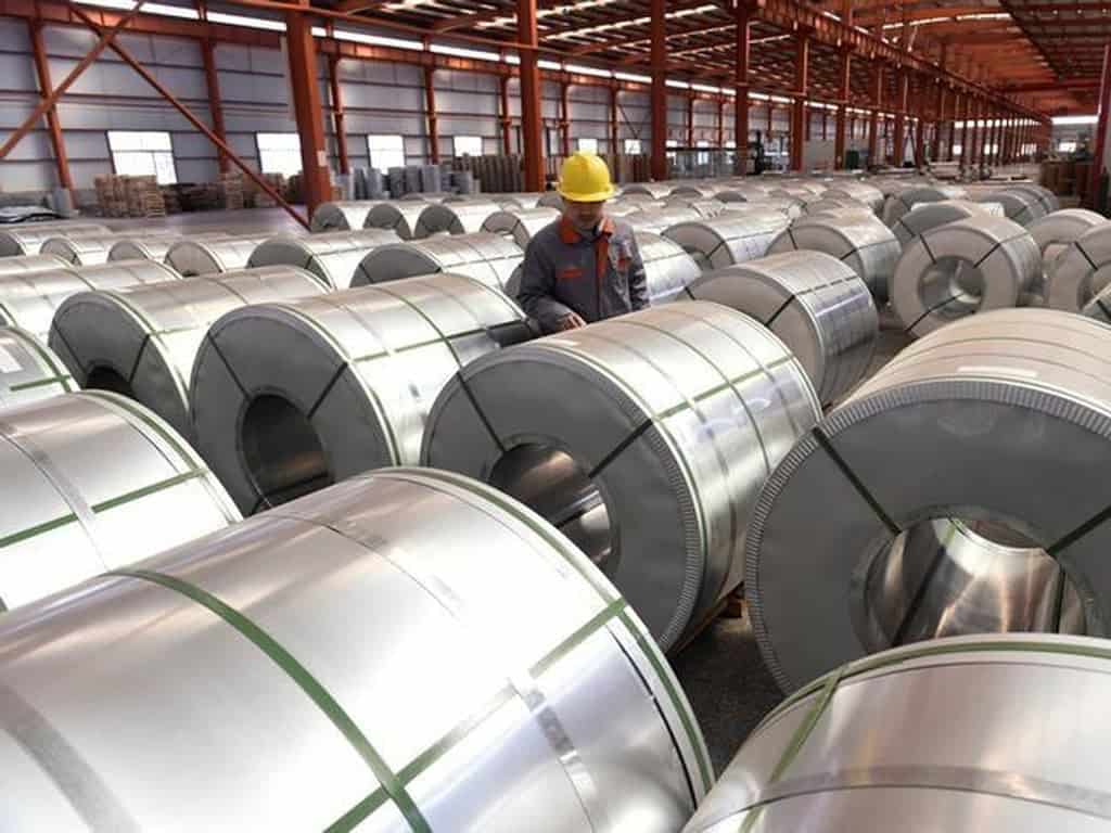 Prețurile aluminiului ating niveluri nemaiîntâlnite de patru ani, influențate de tensiunile din Orientul Mijlociu În ultimele două săptămâni, prețul aluminiului a înregistrat o creștere spectaculoasă, ajungând miercuri la 3.370 de dolari pe tonă, fiind cel mai ridicat nivel din ultimii patru ani