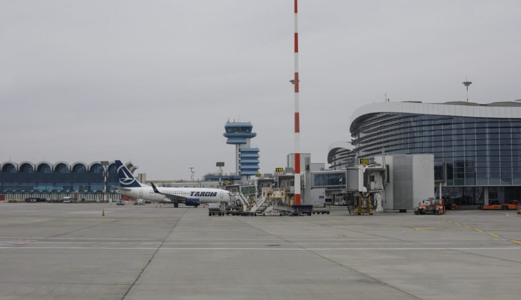 Aeroportul Internațional Henri Coandă din București se află pe cale să înscrie o etapă majoră în procesul de modernizare a infrastructurii sale, odată cu anunțarea participării a 12 companii și asocieri de firme în licitația pentru reabilitarea și extinderea Pistei nr