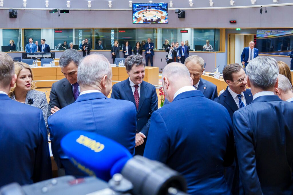 Joi, principalul for decizional al Uniunii Europene se reunește la Bruxelles pentru a analiza o serie de teme esențiale pentru viitorul blocului comunitar, în condițiile unor provocări globale tot mai concentrate și complexe