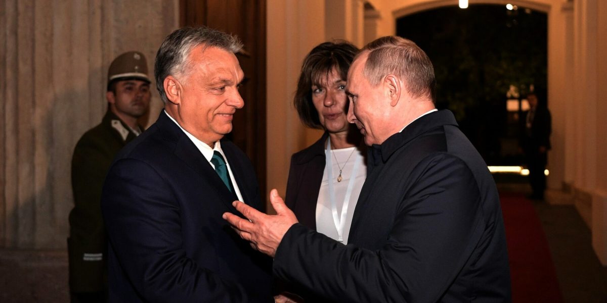 Președintele rus Vladimir Putin a emis miercuri un ordin surprinzător, solicitând eliberarea a doi prizonieri de război, capturați pe frontul din Ucraina, fiind deținători ai dublei cetățenii ucrainene și ungare
