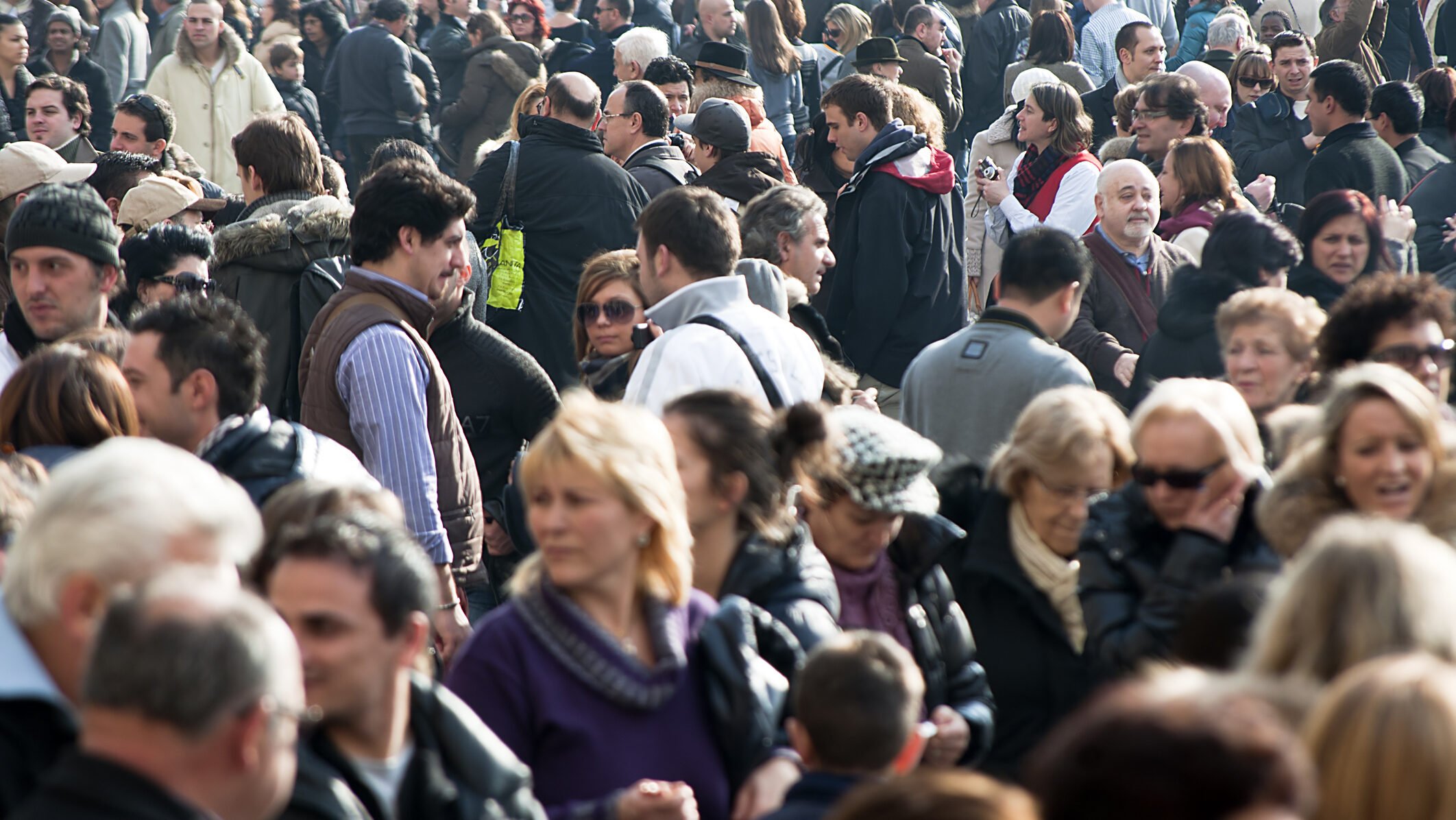 Europa riscă să își piardă avantajele financiare într-un climat economic incert, în contextul în care majoritatea familiilor preferă să își păstreze economiile în depozite bancare tradiționale, evitând riscurile asociate investițiilor