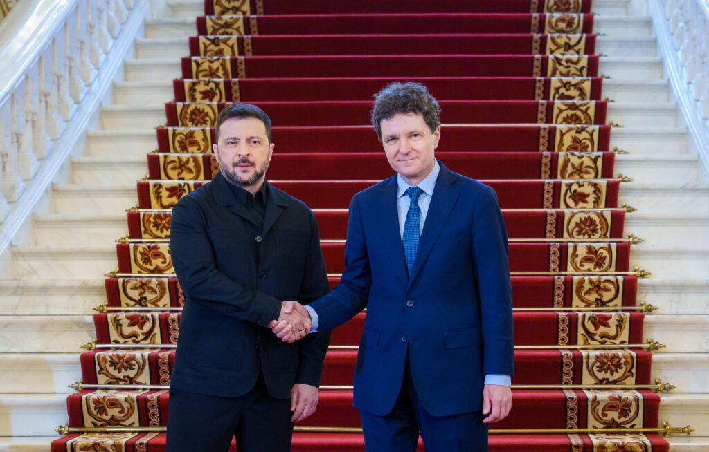 Președinții României și Ucrainei au semnat joi, pe scena oficială de la Cotroceni, o serie de documente care întăresc colaborarea bilaterală într-un context geopolitic extrem de tensionat