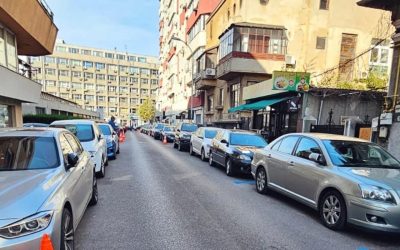 Primăria Capitalei propune eliminarea facilităților de parcare gratuite pentru autoturismele hibride și electrice, o decizie controversată, dar justificată de o serie de probleme administrative și de mediu