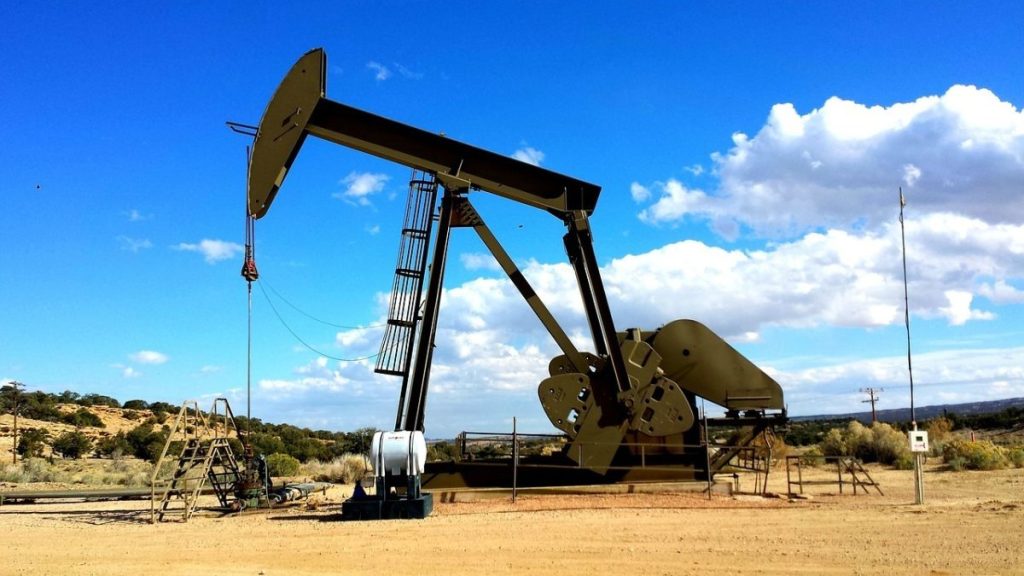 Prețurile petrolului au înregistrat o scădere bruscă luni, în urma anunțului recent al președintelui american Donald Trump, care a decis să amâne atacurile asupra centralelor electrice din Iran pentru o perioadă de cinci zile