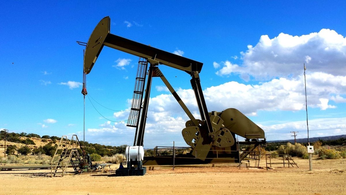 Prețurile petrolului au înregistrat o scădere bruscă luni, în urma anunțului recent al președintelui american Donald Trump, care a decis să amâne atacurile asupra centralelor electrice din Iran pentru o perioadă de cinci zile